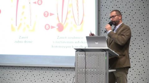 MUDr. Kamil Beneš - Zuby dělaj člověka